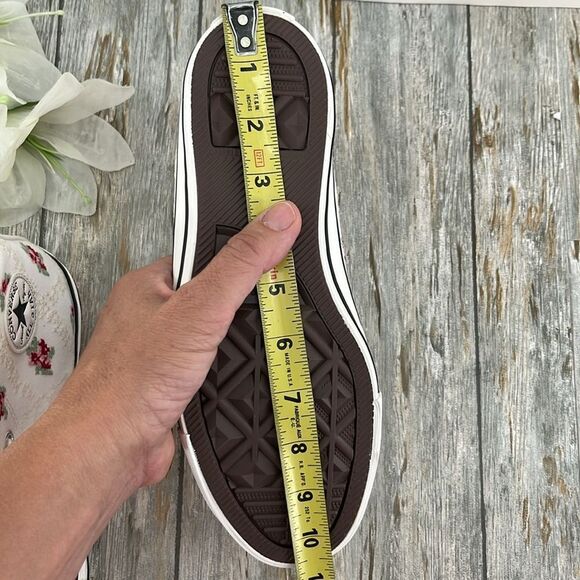 Chuck Taylor All Star Rose Cross Stitch Sneakers Shoes Size 8 - Picture 10 of 11